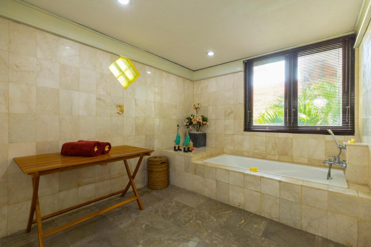 Villa Kibbi Seminyak Buitenkant foto